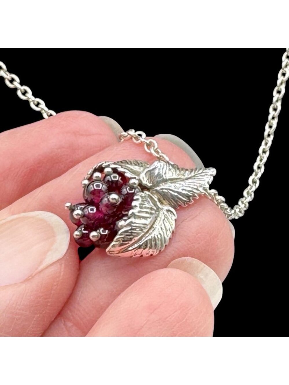 Wine Motif Pendant Necklace Sterling Amethyst Bead Grapes Leaves Gift Box - Picture 6 of 16